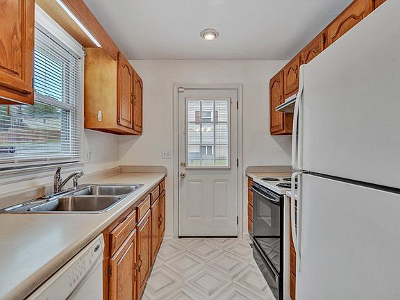 5th image of 5422 Taney Dr