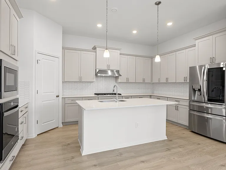 6516 Blakely Bnd — Photo 1