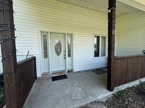 3rd image of 27 Palliser Crescent