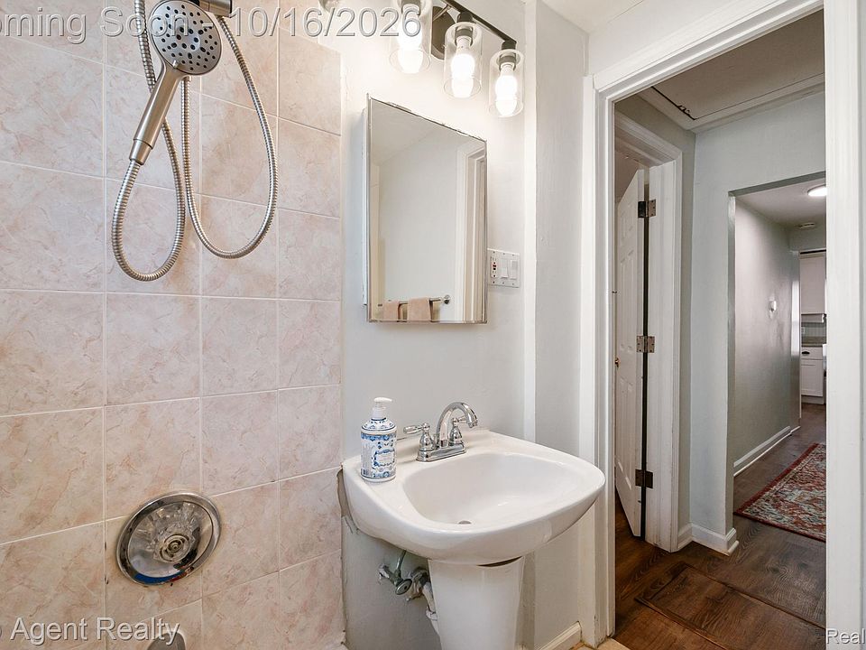 2924 Paxton St, photo 19