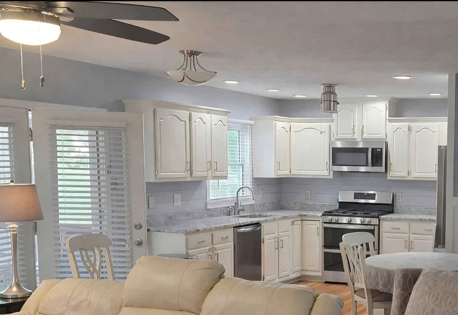 2 bed, 1700 sqft, $2,200 — Photo 4