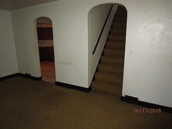 2nd image of 2936 Clearview Rd