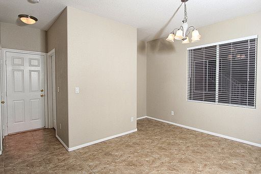 5th image of 7943 Stormy Falls St