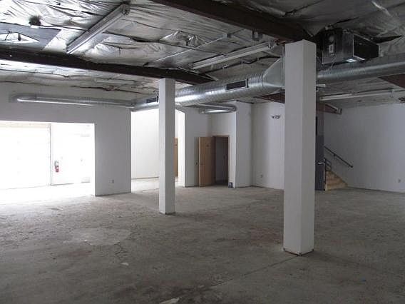2nd image of 453 W Main St