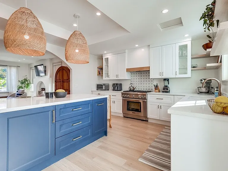 1341 W 21st St — Photo 5