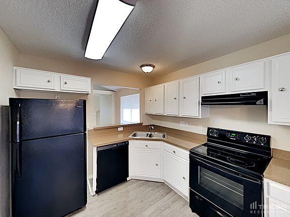 4th image of 10229 Eureka Springs Ct