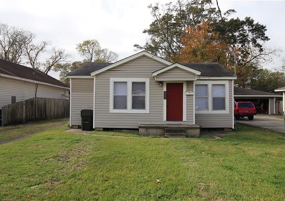 1st image of 3224 Burton St #0