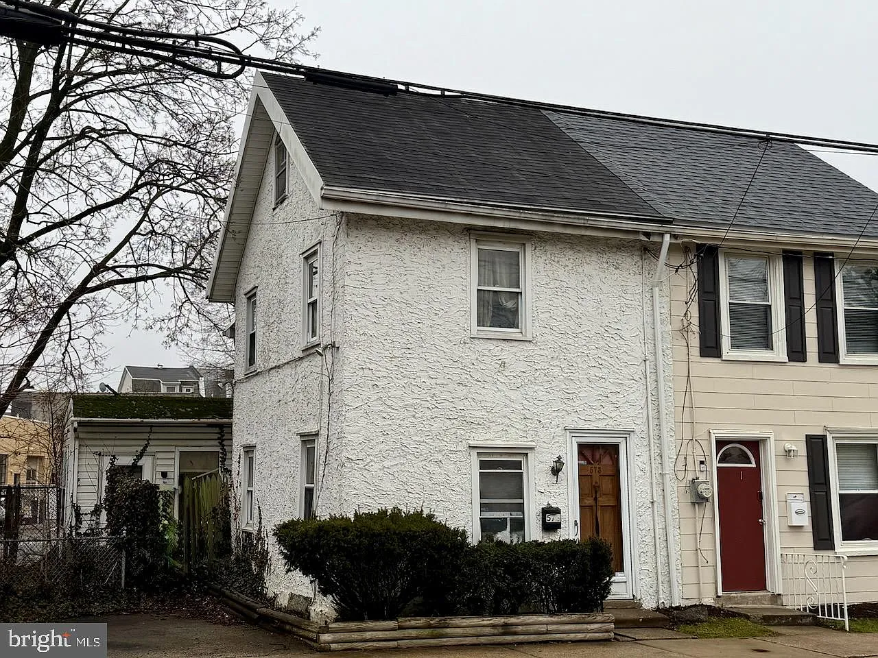 573 Shawmont Ave photo 1