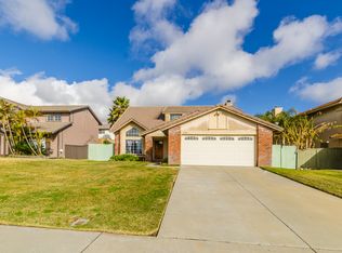 2594 W Sunrise Dr, Rialto, CA 92377