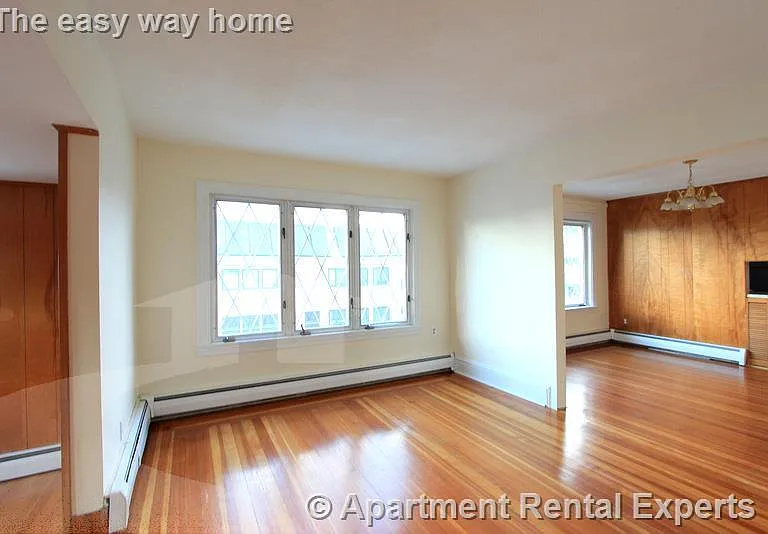 544 Main St #2 — Photo 8