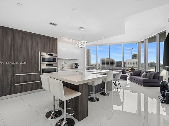 3rd image of 851 NE 1st Ave #1610