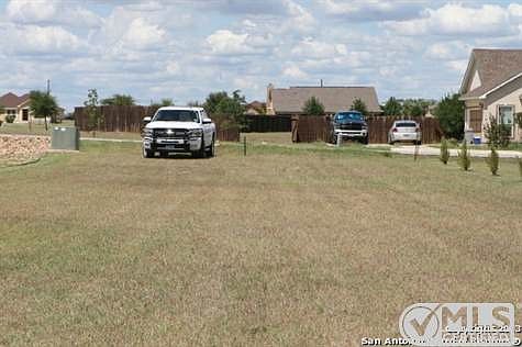 5th image of 15810 Lake Breeze Dr