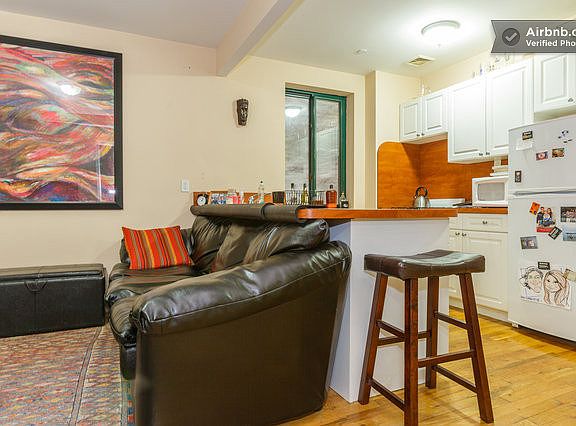 3rd image of 609 E 11th St APT 3A