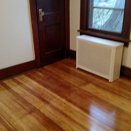 4th image of 11 Simmons Ave