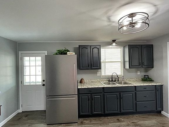 5th image of 14242 Dryden St #280