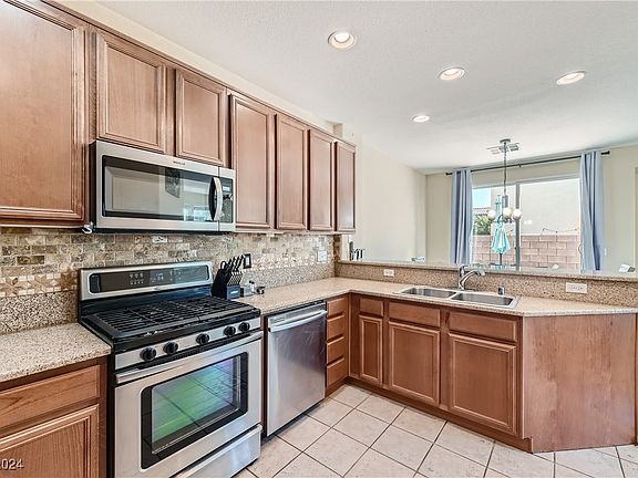 5th image of 8360 Creek Canyon Ave