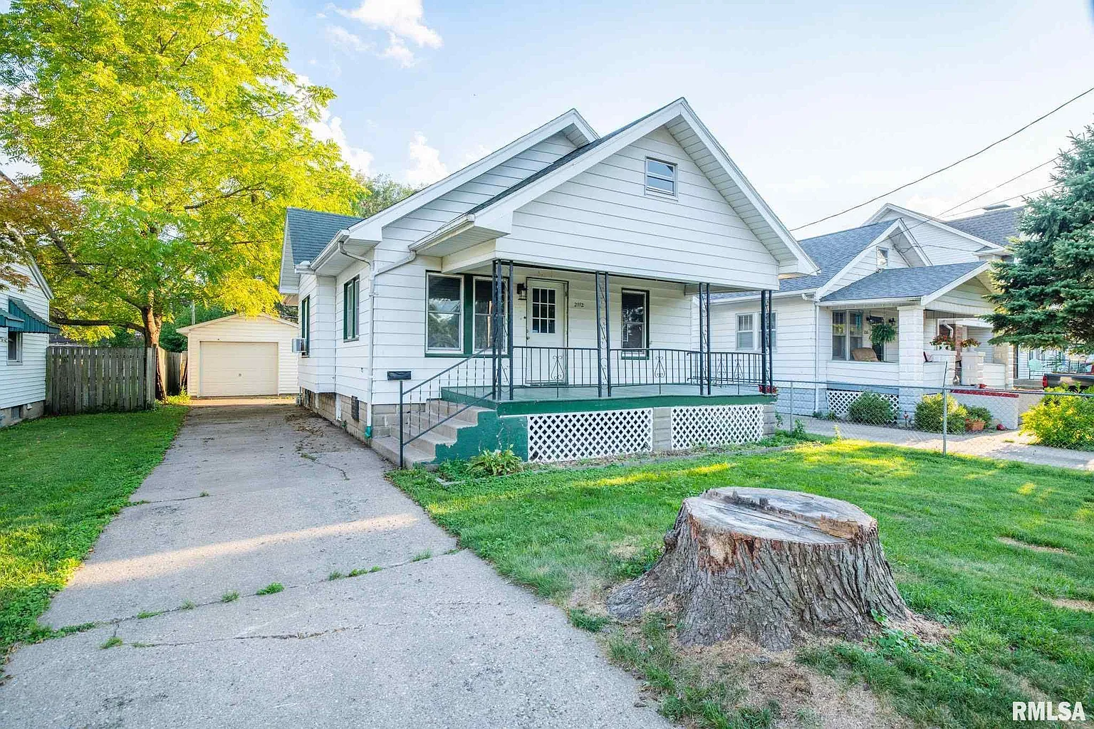 2112 W Laura Ave photo 1