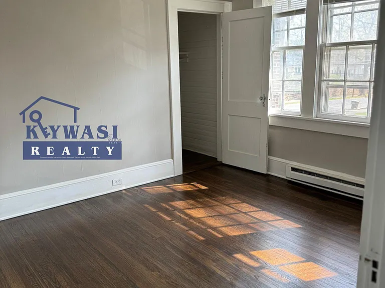 503 S Lee St #1/2 — Photo 10