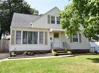 1430 Eastwood Ave, Mayfield Heights, OH 44124