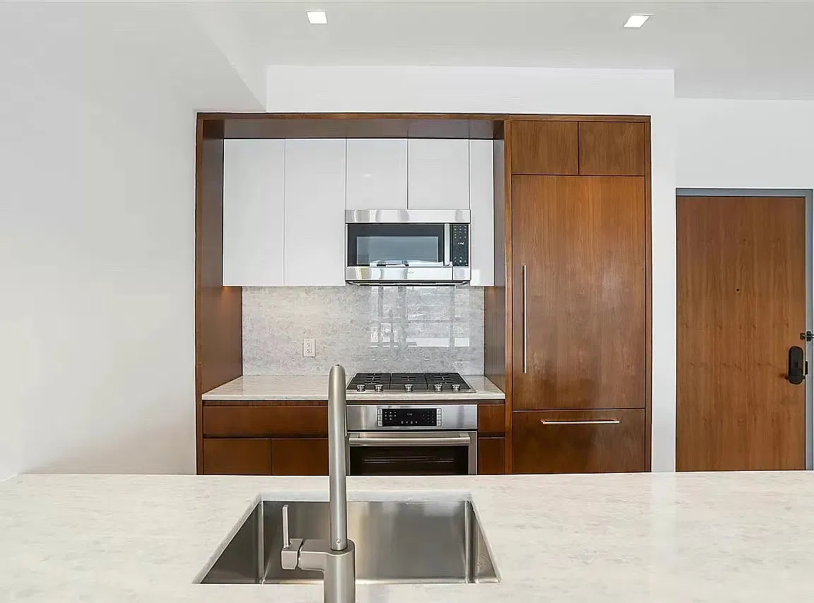 1 bed, 1.5 bath, 875 sqft, $3,800 — Photo 4