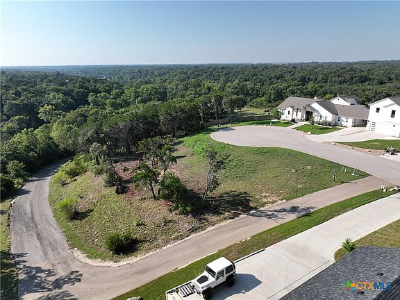 2nd image of 6013 Hamlet Dr