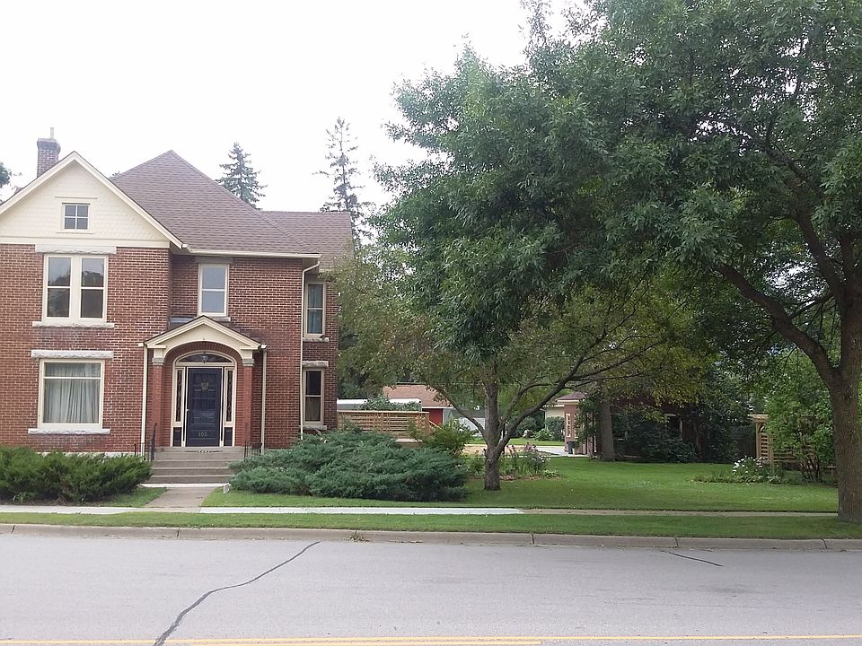 1st image of 105 4th Grant Blvd W