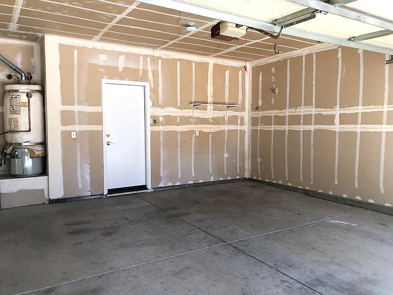 Attached 2 Car Garage