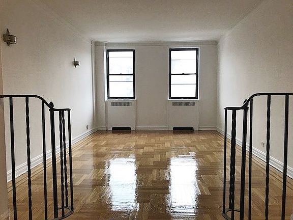 3rd image of 4960 Broadway APT 5C