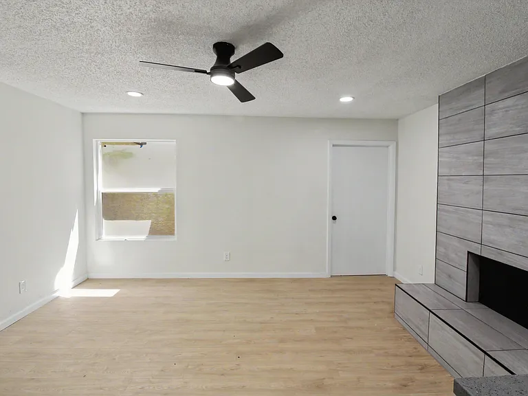 6325 Christy Ave NE — Photo 5