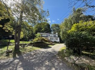 22 Mountain Ave, Vernon Twp., NJ 07422