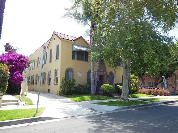 3rd image of 404 N Sierra Bonita Ave APT 201