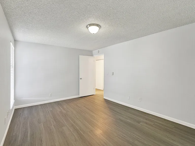 Arden Park Apartments — Photo 23