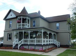 4445 Peck Rd, Brown City, MI 48416