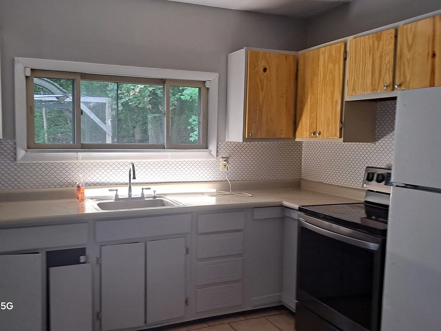 3 bed, 1184 sqft, $2,500 — Photo 2