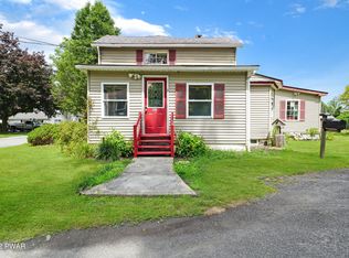 907 2nd St, Matamoras, PA 18336