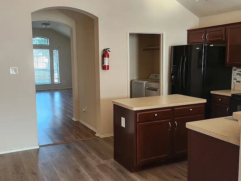 1212 Ruthella Dr — Photo 12