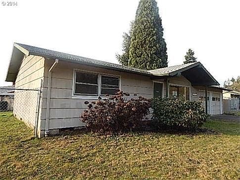 2nd image of 1200 NE 82nd Ave