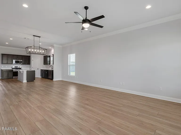 106 Bejeweled Ave — Photo 15