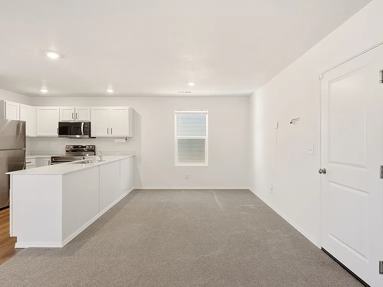 2686 N Broadwing Ln — Photo 6