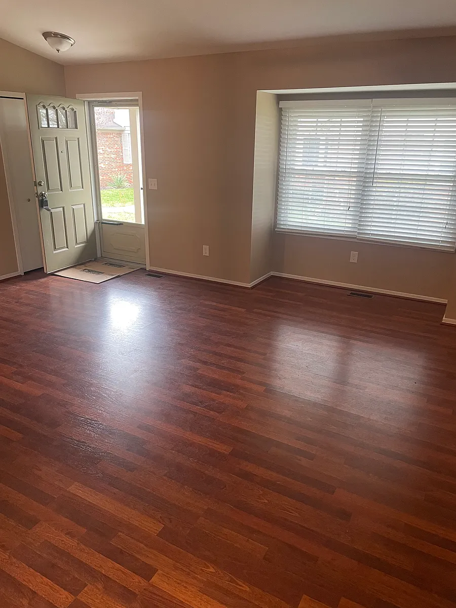 Building Photo - 24272 Bashian Dr