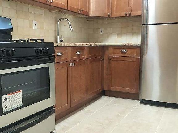 2nd image of 190 E 17th St APT 2B