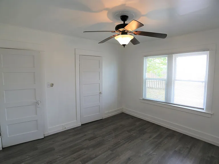 15901 W Stephens St — Photo 6