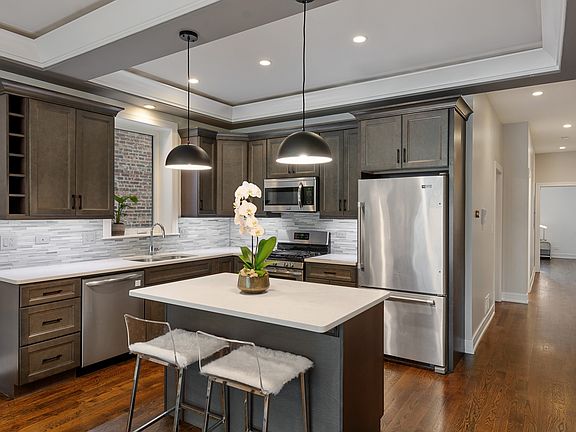 4th image of 3104 N Kimball Ave #1S