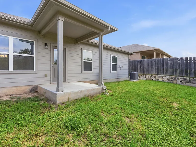 7121 Ranchito Dr — Photo 31