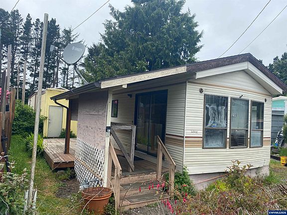 3rd image of 231 SE Neptune Ave