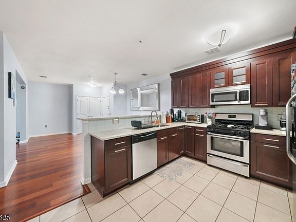 3rd image of 104 E Elizabeth Ave #310