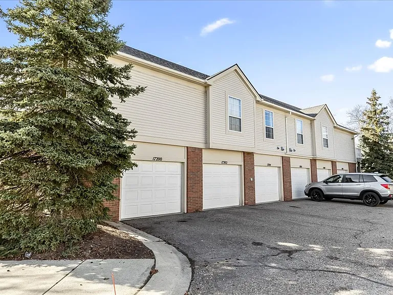 17104 Chesapeake Cir — Photo 21