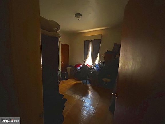 5th image of 5330 Spruce St