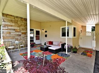 715 Newtown Rd, Warminster, PA 18974