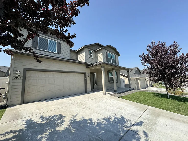 2925 Cashmere Dr — Photo 1